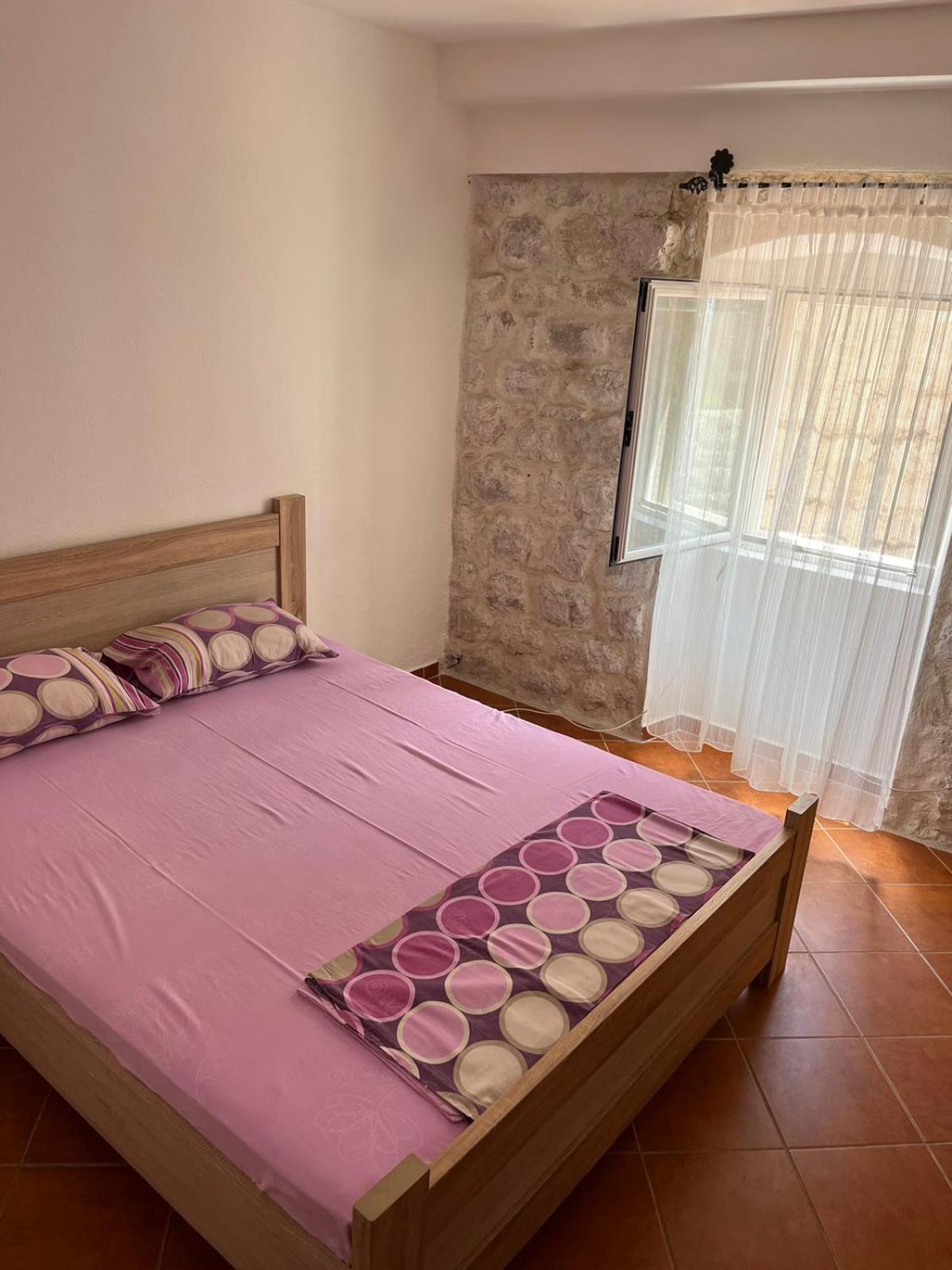 Pavle Apartmani Risan Exterior foto